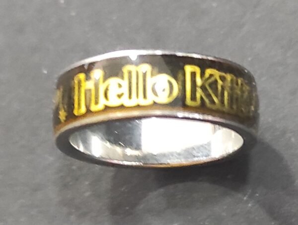 Anel preto e dourado