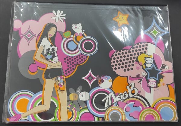 Capa de elásticos A4 da Miss B preta