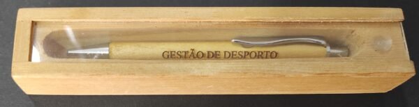 Esferográfica em madeira com caixa - gestão de desporto