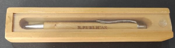 Esferográfica em madeira com caixa - relações públicas