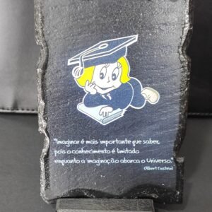 Placa de xisto com pensamento para estudantes