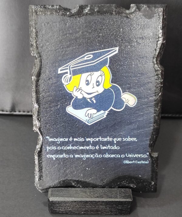 Placa de xisto com pensamento para estudantes