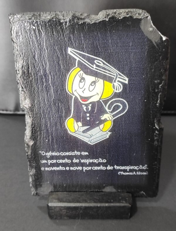 Placa de xisto com pensamento para estudantes
