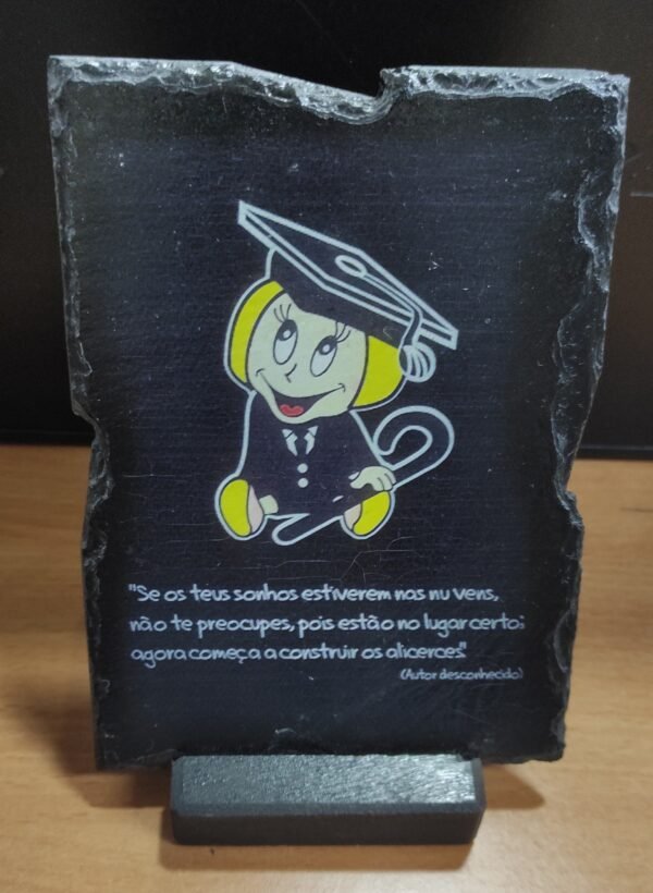 Placa de xisto com pensamento para estudantes