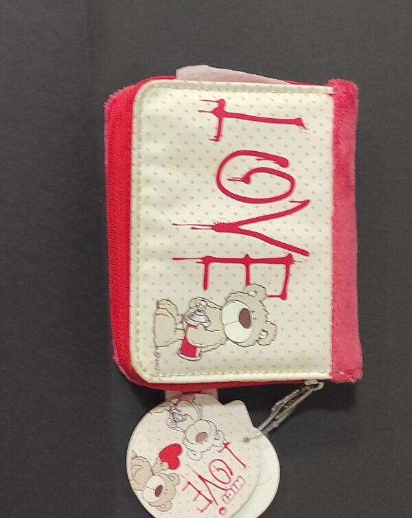 Carteira de peluche Love