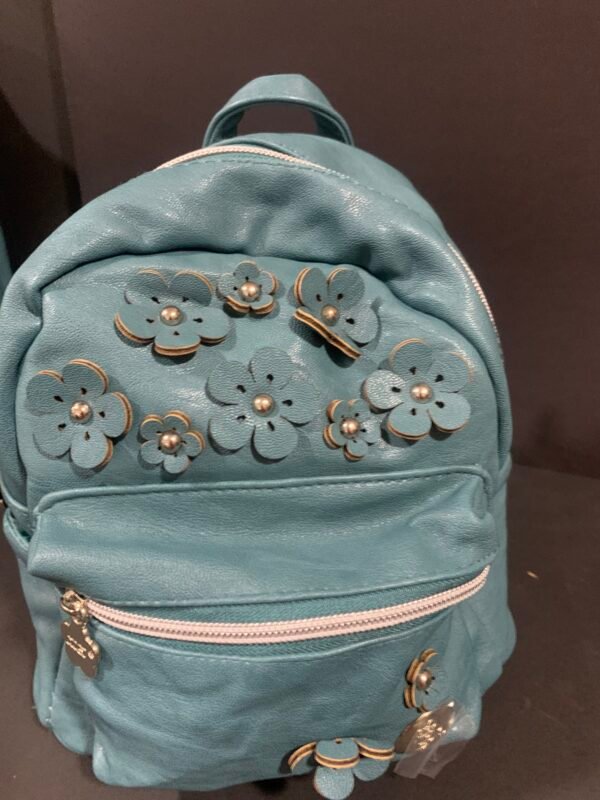 Mochila em pele sintética azul