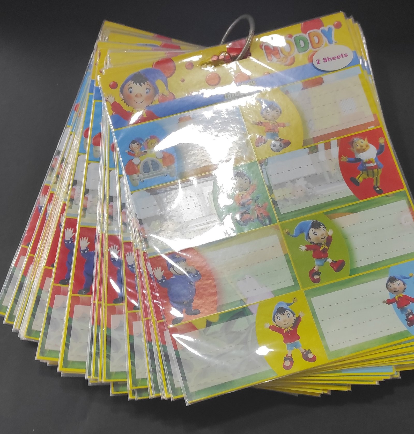 Etiquetas escolares autocolantes