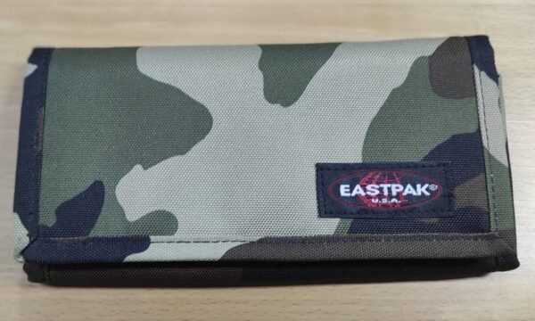 Carteira retangular Eastpak Runner verde camuflado